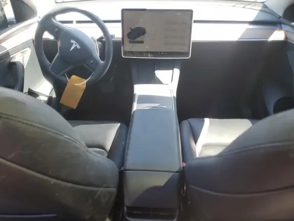 7SAYGDED9RF163992 2024 TESLA MODEL Y - Image 8
