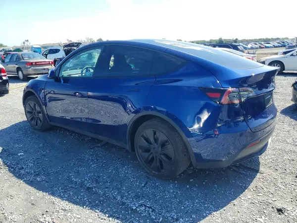 7SAYGDED9RF169081 2024 TESLA MODEL Y - Image 2