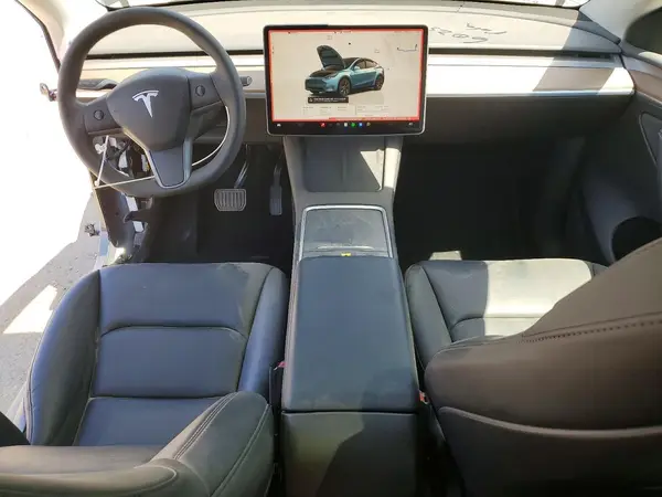 7SAYGDED9RF183126 2024 TESLA MODEL Y - Image 8