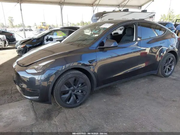 7SAYGDED9RF199553 2024 TESLA MODEL Y - Image 2
