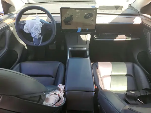 7SAYGDED9RF200085 2024 TESLA MODEL Y - Image 8