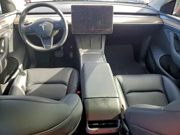 7SAYGDED9RF203990 2024 TESLA MODEL Y - Image 8