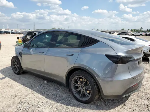 7SAYGDED9SA342519 2025 TESLA MODEL Y - Image 2