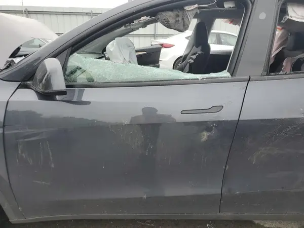 2025 TESLA MODEL Y auction photo 7