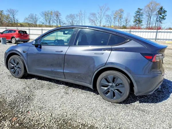7SAYGDED9SA362771 2025 TESLA MODEL Y - Image 2