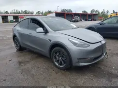 7SAYGDED9SA365802 2025 TESLA MODEL Y