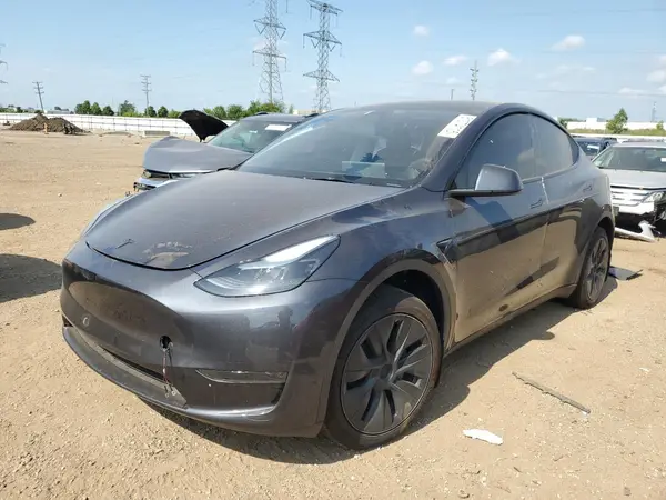 7SAYGDED9SA375326 2025 TESLA MODEL Y - Image 1