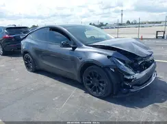 7SAYGDED9SA377092 2025 TESLA MODEL Y