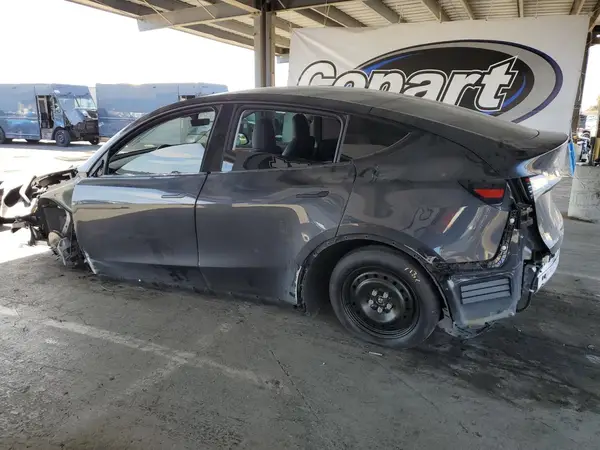 7SAYGDED9SF229124 2025 TESLA MODEL Y - Image 2
