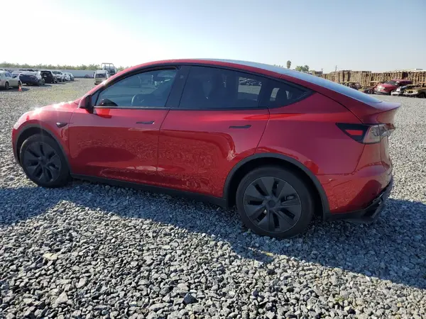 7SAYGDED9SF236851 2025 TESLA MODEL Y - Image 2