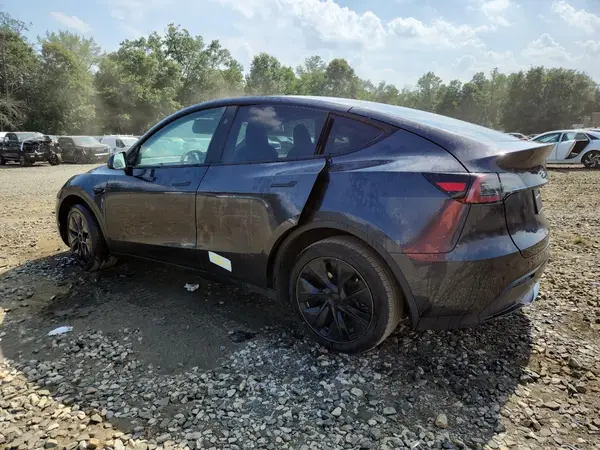 7SAYGDED9SF248773 2025 TESLA MODEL Y - Image 2