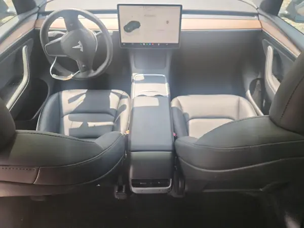 7SAYGDED9SF248773 2025 TESLA MODEL Y - Image 8