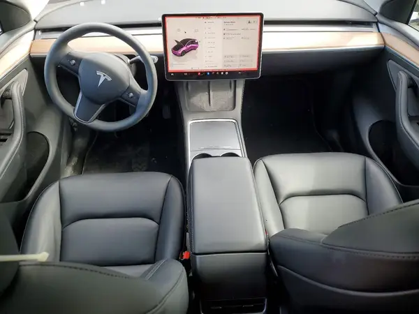 7SAYGDED9SF250510 2025 TESLA MODEL Y - Image 8