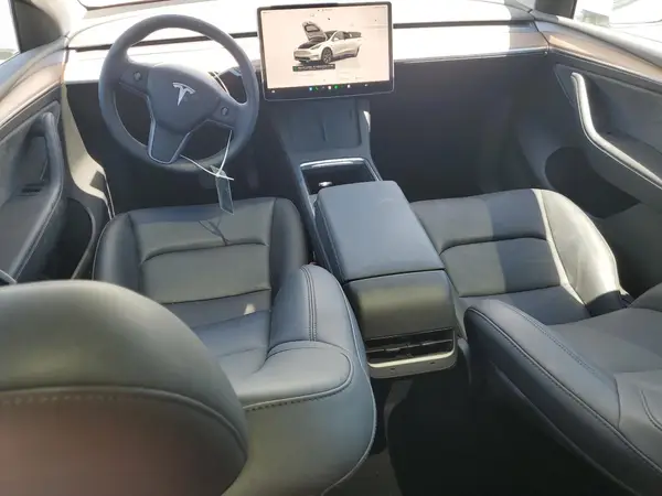 7SAYGDED9SF260437 2025 TESLA MODEL Y - Image 8