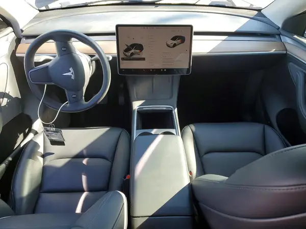 7SAYGDED9SF266853 2025 TESLA MODEL Y - Image 8