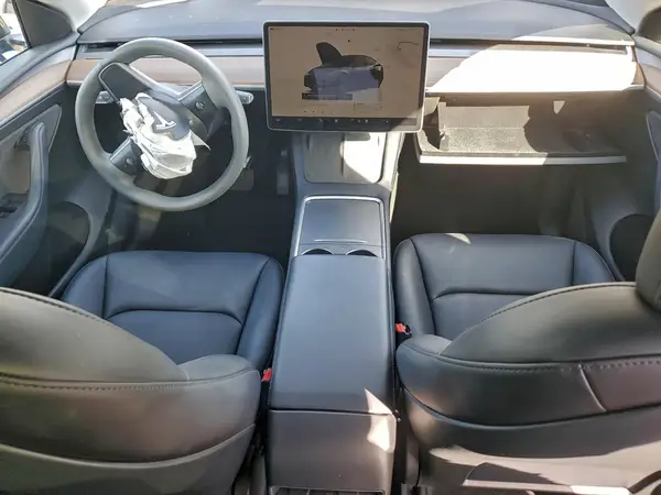7SAYGDED9SF270787 2025 TESLA MODEL Y - Image 8