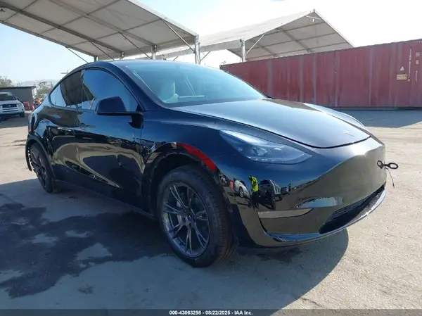 7SAYGDED9SF278016 2025 TESLA MODEL Y - Image 1
