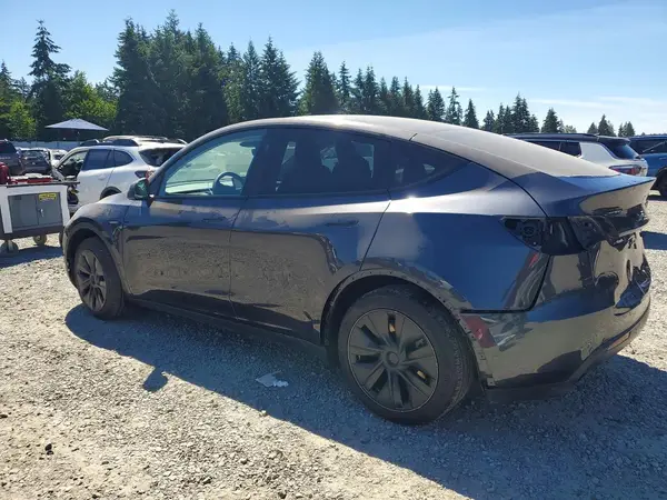 7SAYGDED9SF298864 2025 TESLA MODEL Y - Image 2