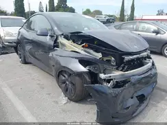 7SAYGDED9SF303058 2025 TESLA MODEL Y