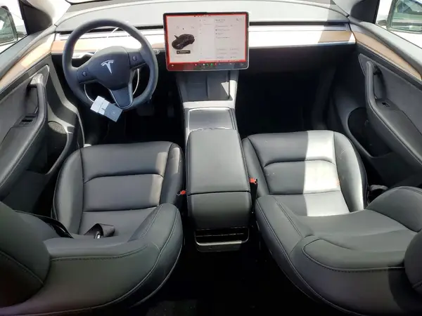 7SAYGDED9SF317378 2025 TESLA MODEL Y - Image 8