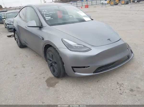 7SAYGDED9SF319678 2025 TESLA MODEL Y - Image 1