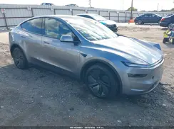 7SAYGDED9TA425112 2026 TESLA MODEL Y