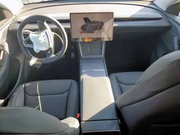 7SAYGDED9TA430357 2026 TESLA MODEL Y - Image 8