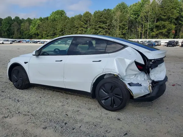 7SAYGDED9TA431072 2026 TESLA MODEL Y - Image 2