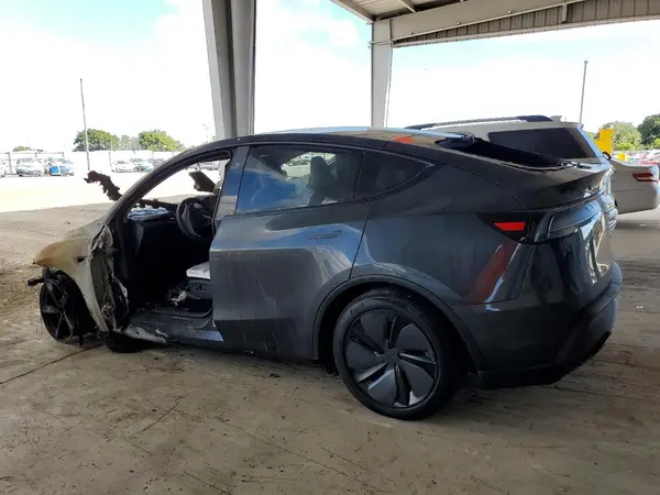 7SAYGDED9TA460507 2026 TESLA MODEL Y - Image 2
