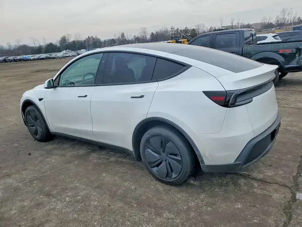 7SAYGDED9TA475895 2026 TESLA MODEL Y - Image 2