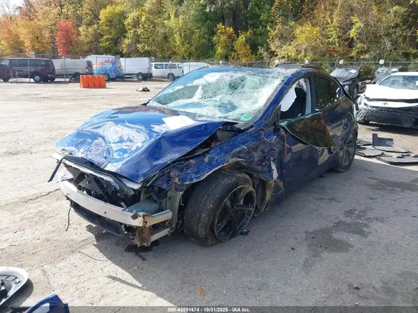 7SAYGDED9TA486086 2026 TESLA MODEL Y - Image 2