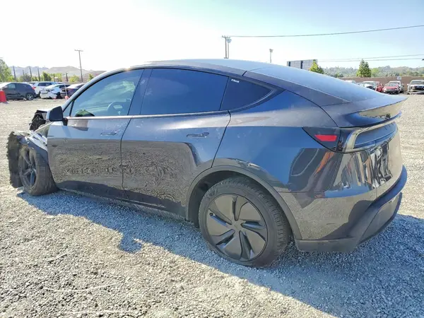 7SAYGDED9TA584258 2026 TESLA MODEL Y - Image 2