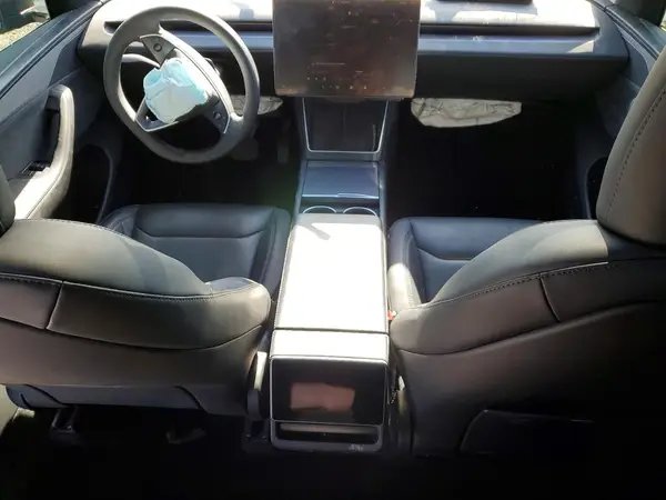 7SAYGDED9TA584258 2026 TESLA MODEL Y - Image 8