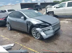 7SAYGDED9TA610843 2026 TESLA MODEL Y