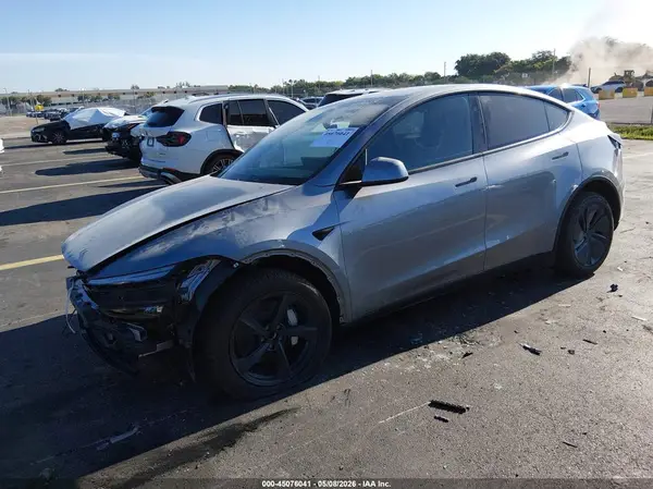 7SAYGDED9TA658181 2026 TESLA MODEL Y - Image 2