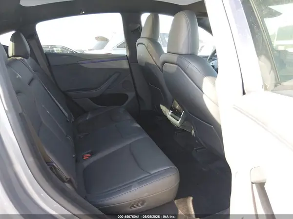 7SAYGDED9TA658181 2026 TESLA MODEL Y - Image 8