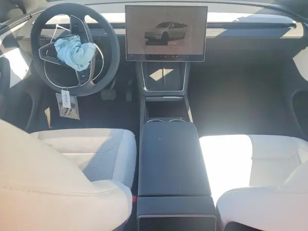 7SAYGDED9TA659945 2026 TESLA MODEL Y - Image 8