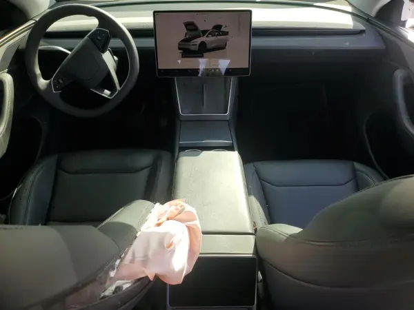 7SAYGDED9TF374455 2026 TESLA MODEL Y - Image 8