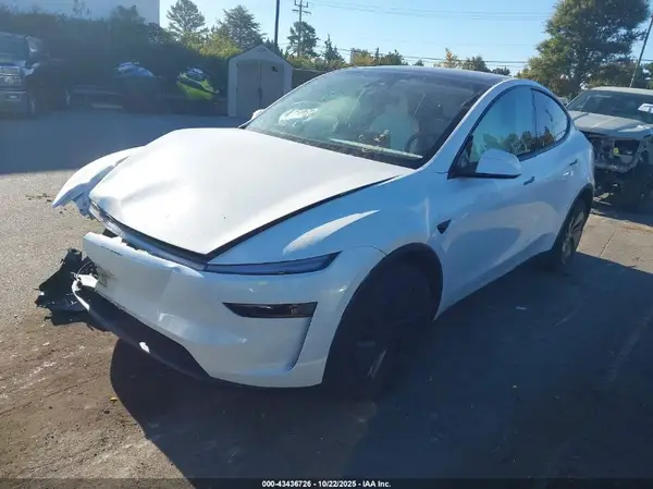 7SAYGDED9TF375766 2026 TESLA MODEL Y - Image 2