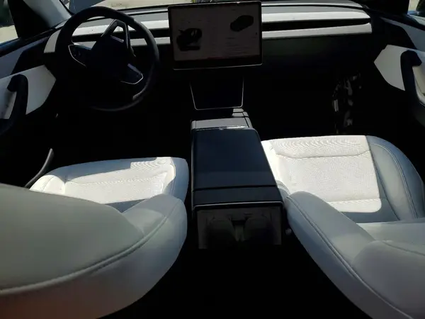 7SAYGDED9TF381583 2026 TESLA MODEL Y - Image 8