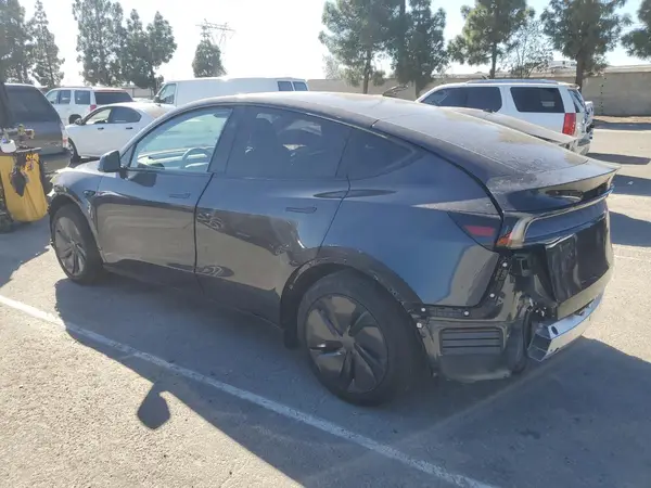 7SAYGDED9TF383639 2026 TESLA MODEL Y - Image 2
