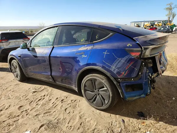7SAYGDED9TF384189 2026 TESLA MODEL Y - Image 2