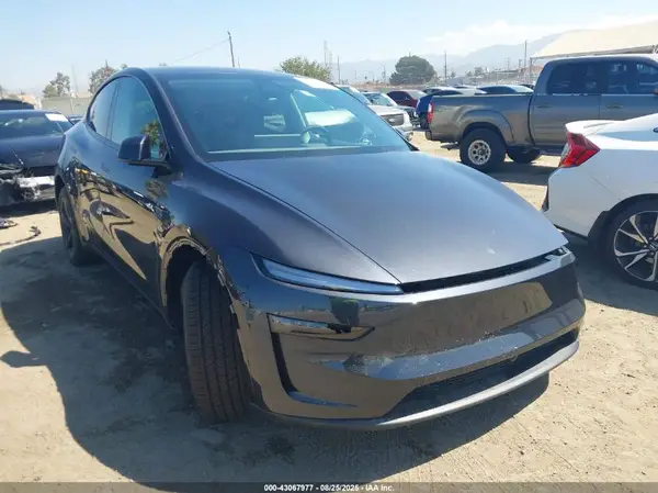 7SAYGDED9TF404831 2026 TESLA MODEL Y - Image 1