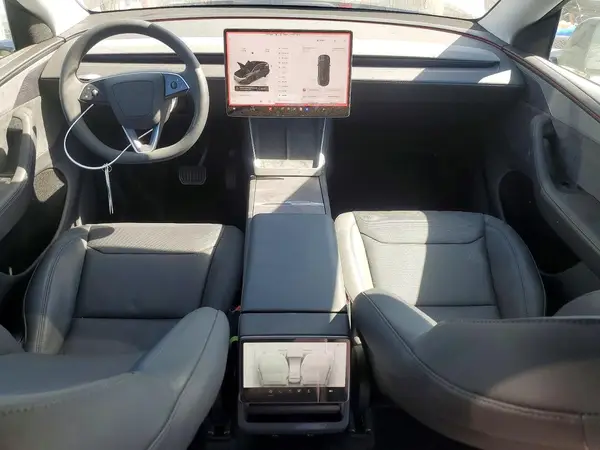 7SAYGDED9TF428563 2026 TESLA MODEL Y - Image 8