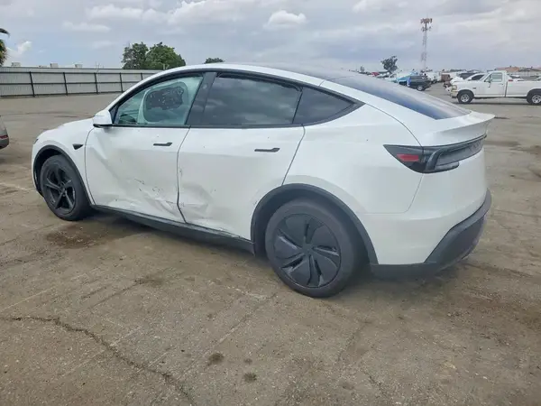 7SAYGDED9TF516464 2026 TESLA MODEL Y - Image 2