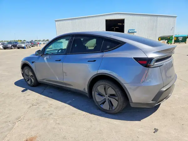 7SAYGDED9TF521728 2026 TESLA MODEL Y - Image 2