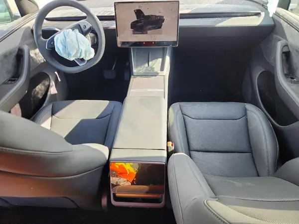 7SAYGDED9TF525438 2026 TESLA MODEL Y - Image 8