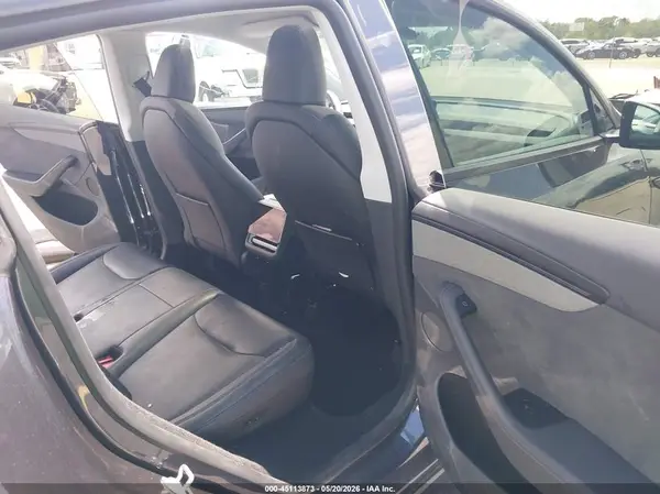 7SAYGDED9TF526704 2026 TESLA MODEL Y - Image 8
