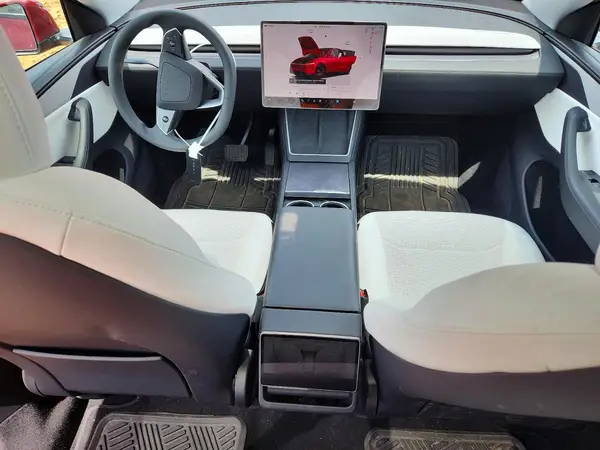 7SAYGDED9TF531059 2026 TESLA MODEL Y - Image 8