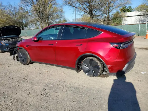 7SAYGDED9TF549304 2026 TESLA MODEL Y - Image 2